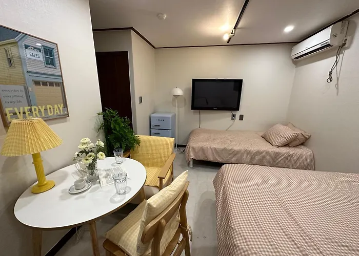8 Hotel